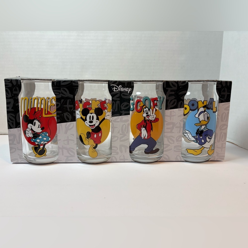 Disney Mickey Mouse & Friends set of 4 glass 16 oz. tumblers NIB